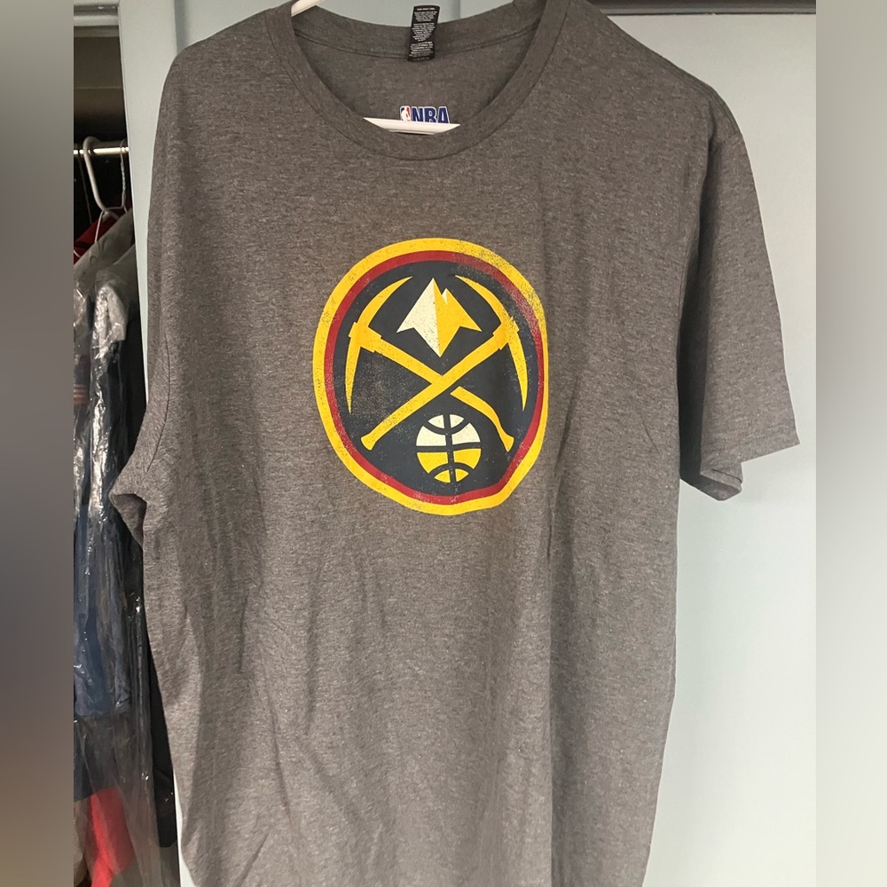 Denver Nuggets logo design nba basketball brand athletic shirt mens size 2XL